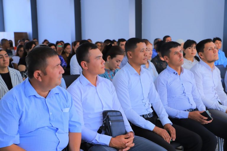 Paxtachida va viloyatda yangi tashkil etilgan maktablarga pedagoglar saralandi