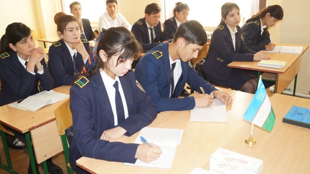 Huquqiy mutaxassislikda tahsil olishni istaysizmi?