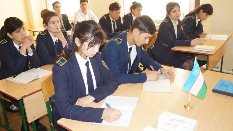 Huquqiy mutaxassislikda tahsil olishni istaysizmi?