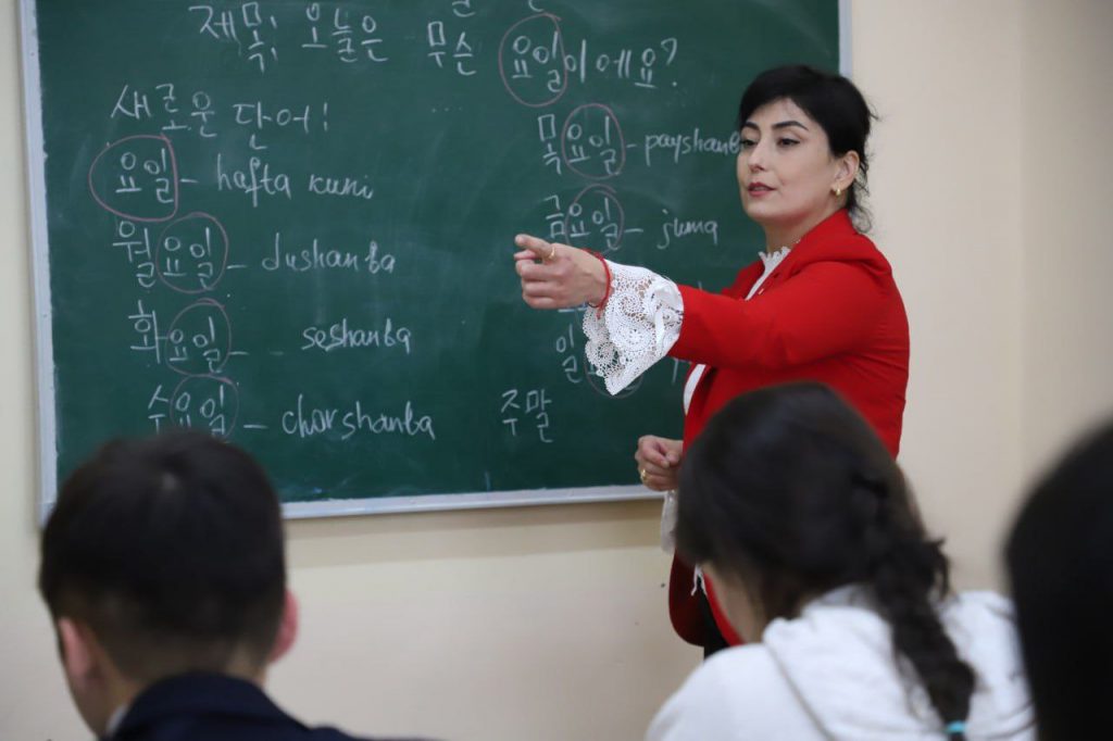 Sertifikatga ega bo‘lmagan o‘qituvchilar keyingi o‘quv yilidan dars bera olmaydi