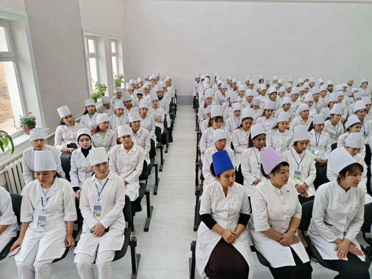 Paxtachi tibbiyot texnikumida yoshlar bilan uchrashuv bo‘ldi